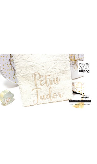 Trusou de botez cu castori, buline gold si ramuri de brad personalizat pentru baieti 9